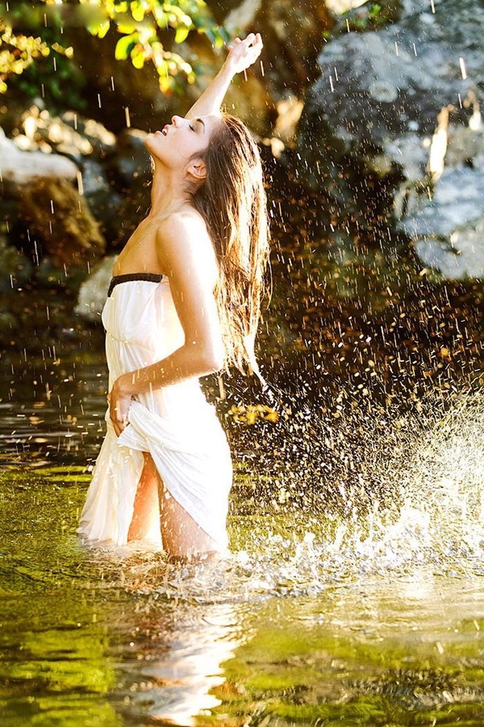 Marie Avgeropoulos in Yerevan