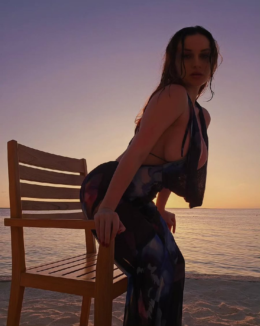 Sexy girl Miranda Faith nude in Yerevan