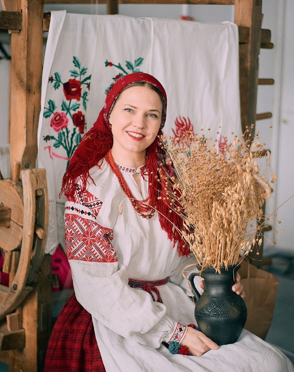 Women in Slavic costumes in Yerevan