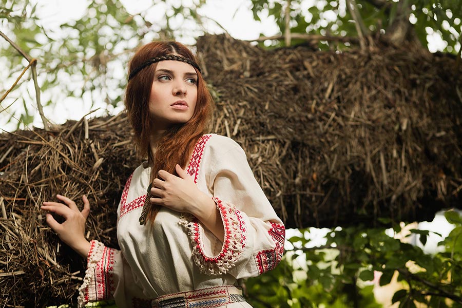 Women in Slavic costumes in Yerevan