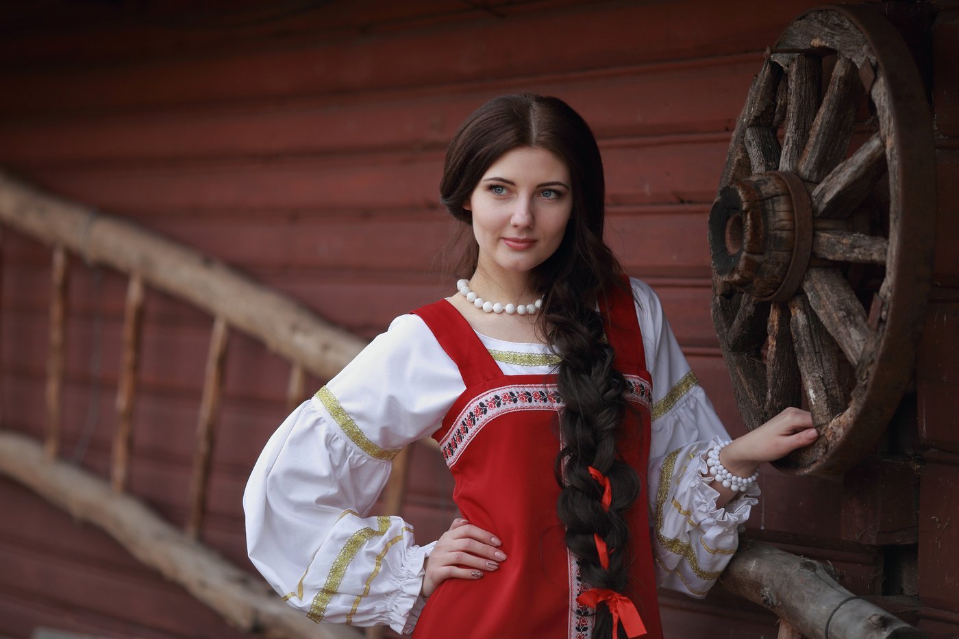 Girls in Slavic costumes in Yerevan